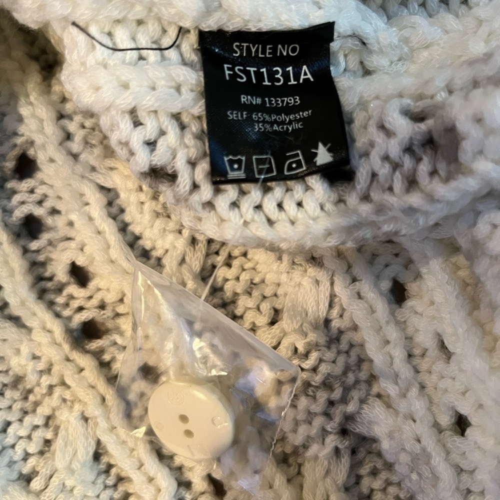 NEW POL Hand Dyed Distressed Chunky Sweater - Picture 5 of 10